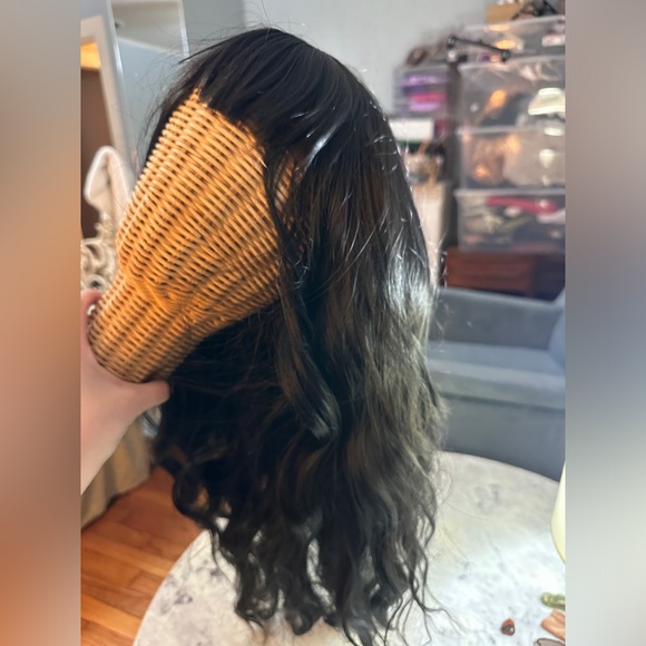 Unknown Amazon Black Wig Soft Synthetic Fibers with Trimmed Bangs - Only triedon - Picture 8 of 10